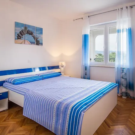 Apartments Stasic Vrbnik Exterior photo
